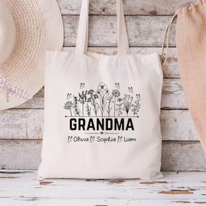 Personalized Grandma Tote Bag with Grandkids Name, Wildflowers Grandma Tote Bag, Grandma Floral Tote, Mothers Day Tote, Gift for Grandma