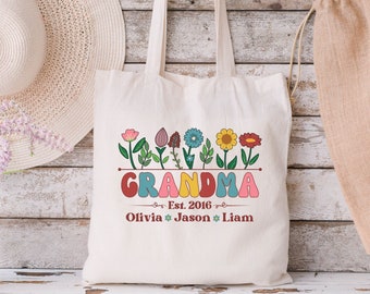 Wildflowers Grandma Tote Bag, Personalized Grandma Tote with Grandkids Name, Retro Grandma Floral Tote, Mothers Day Tote, Gift for Grandma