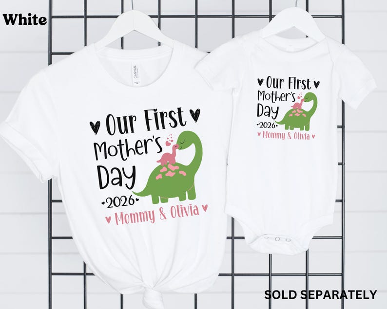 Camiseta personalizada para el primer día de la madre, camiseta de dinosaurio a juego para mamá y yo, regalo para el primer día de la madre para mamá primer día de la madre y bebé imagen 8