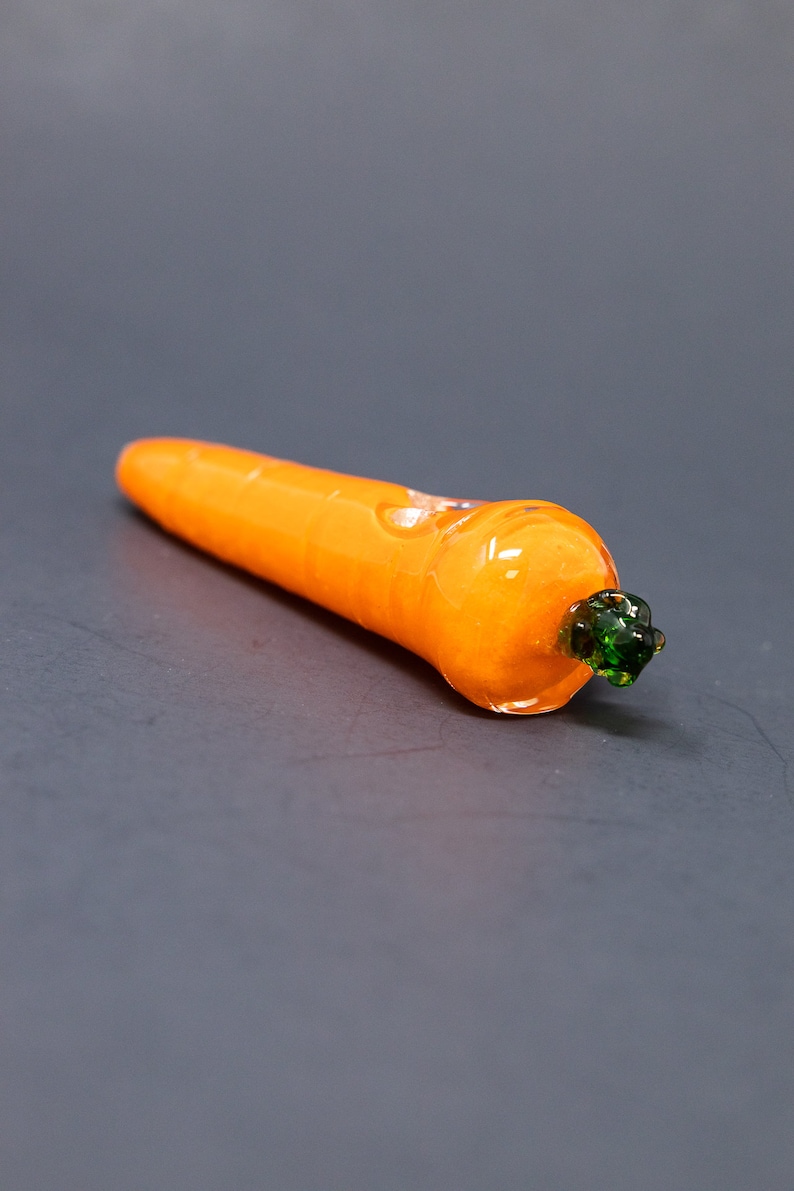 4 Carrot Glass Tobacco Pipe image 3