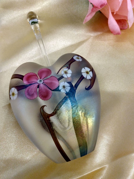 Swan Creations Vintage Blown Glass Floral Hand Pa… - image 4