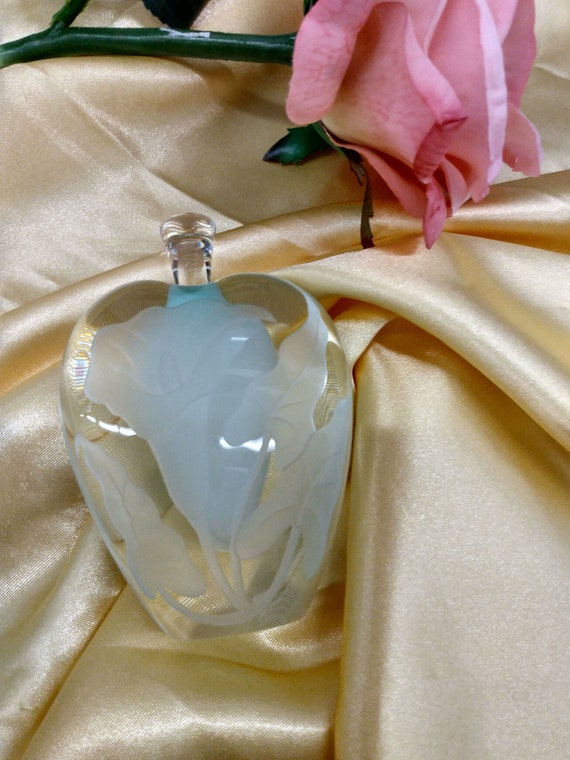 Swan Creations Vintage Blown Glass Embossed Flora… - image 1