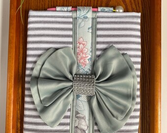 Padded Striped Book Sleeve with Pen Holder Closure- Standard Size- Large Green Bow