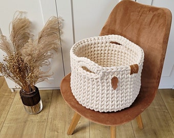 Blanket basket with Handles, scarves storage, crochet Boho Basket, chunky knitted Organizer for Bedroom, Nursery Toy Bin,natural creamy box,