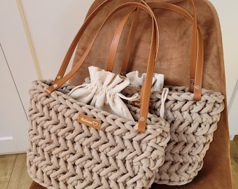 French Basket Bag fastened metal clasp and pouch inside,  bridesmaid bag, bag braided with herringbone weave, basket with pouch inside,