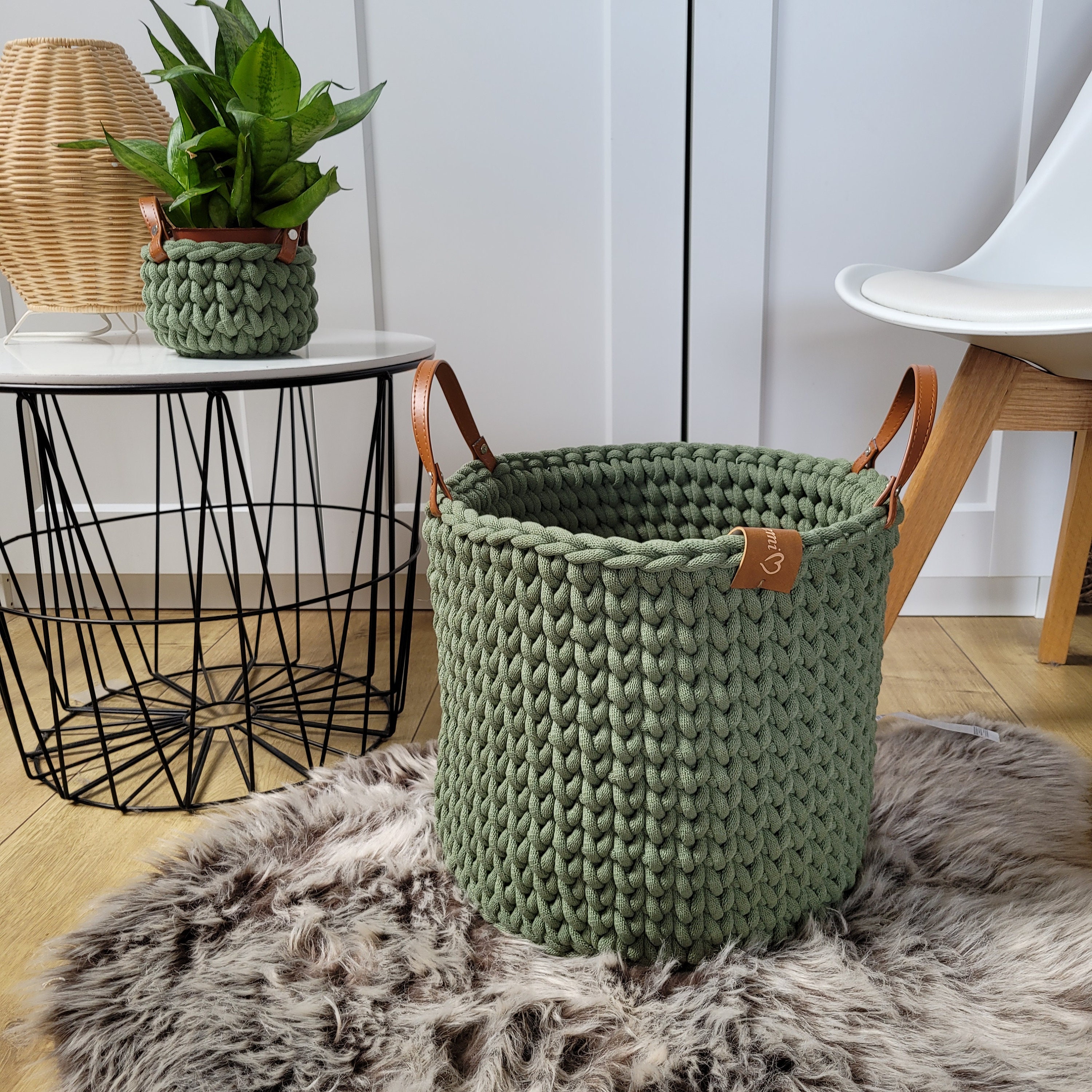Basket for blankets and pillows new arrivals