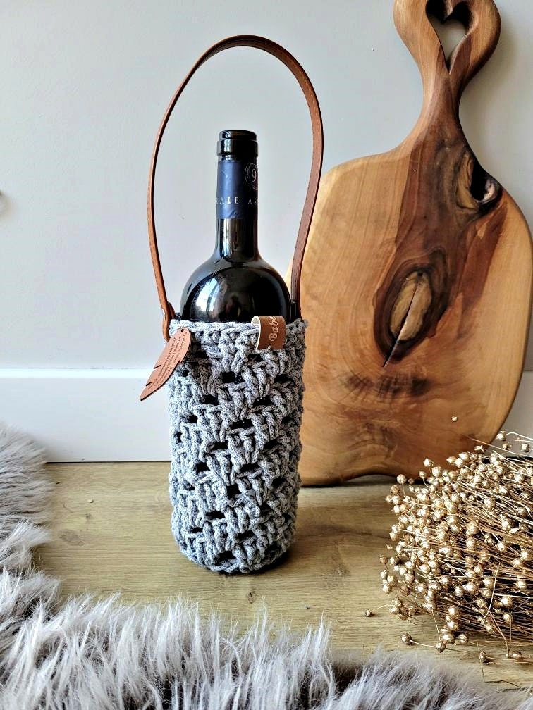 Crochet Wine Bottle Holder With Leather Handle: Cotton Rope Wine