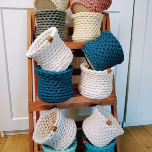 cozy flower pot, Chunky pot cover, plant pot cozy, crochet plant stand, basket home storage, handmade sweater for a flower