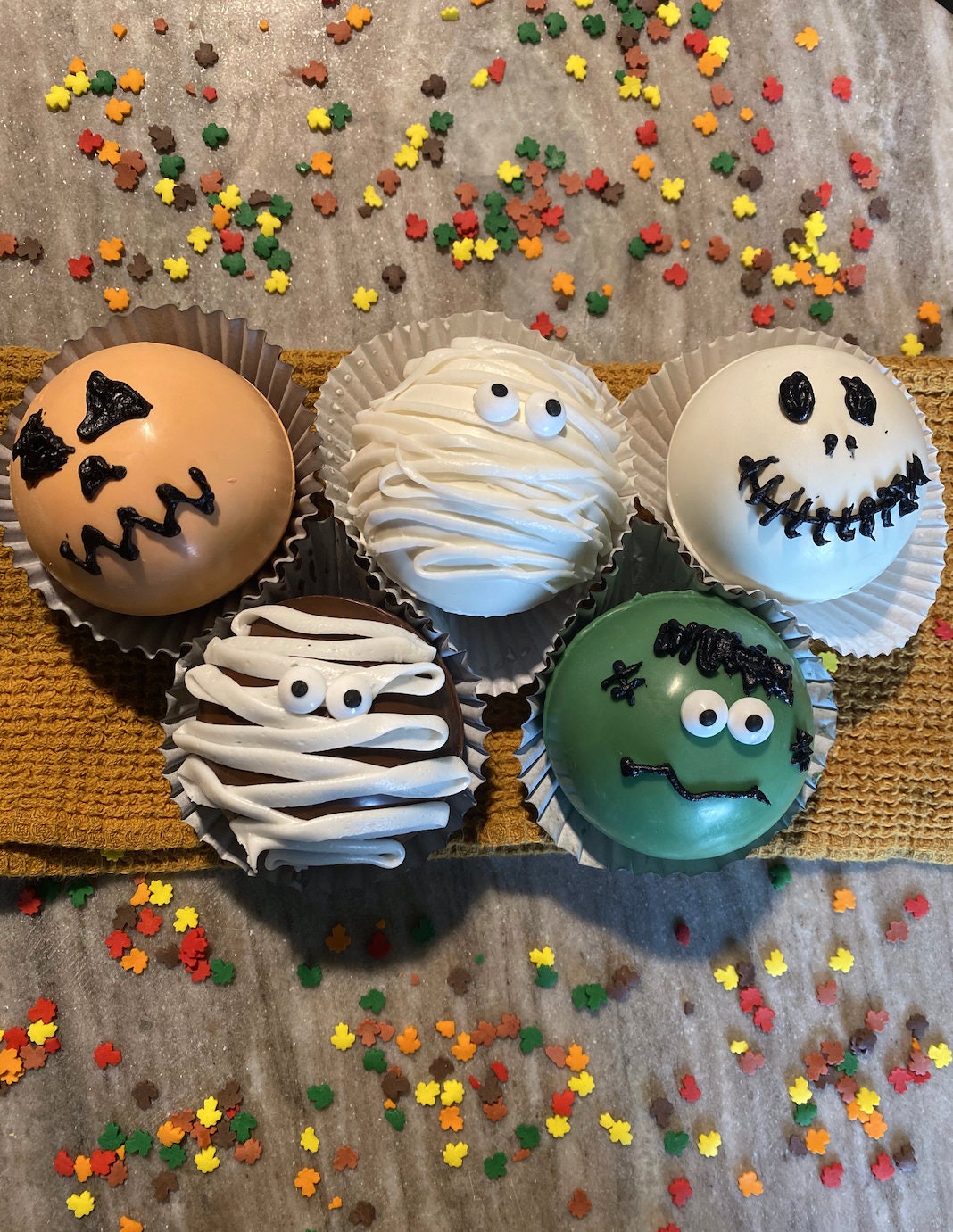 Halloween Chocolate Bombs/ Trick or Treat/ Halloween Themed - Etsy
