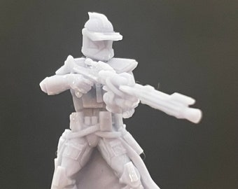 Soldado Heavy Clone ARC (esculpido por Dark Fire Designs)