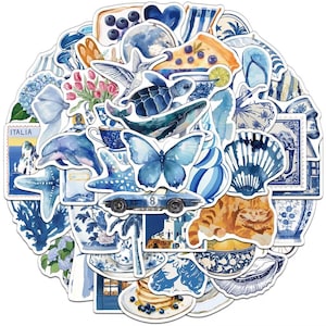 50 Blaue ästhetische Aufkleber-Pack | Küsten Vintage, Delfter Stil, Sea Life & Reisen Vinyl Aufkleber für Journal, Laptop, Kindle