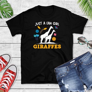 Giraffe Shirt - Gift  for Daughter, Sister, Niece - Animal Tee - Zoo Keeper - Vet Doctor