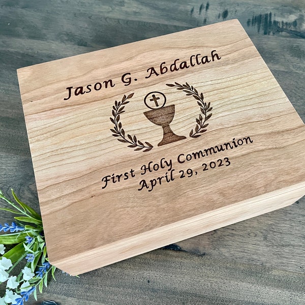 Personalized First Communion Keepsake Box, Custom Baptism memory Box, Holy Communion Wood Box, Gift for Baby Christening, Child Keepsake Box