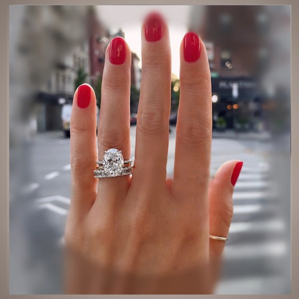 On Sale *** 4.10 Carat Oval Diamond Solitaire Engagement Ring   VS1 14K or Platinum By: Chelsea Leigh and Company