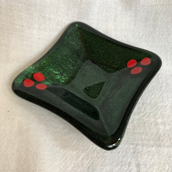 Square Fused Glass Dish in Aventurine Green with Holly Berries