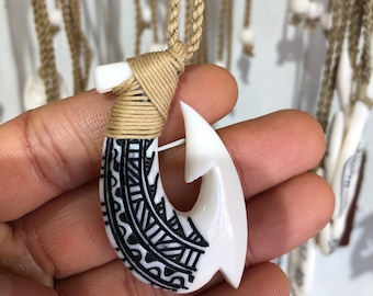 Fish hook necklace with Hawaiian Design