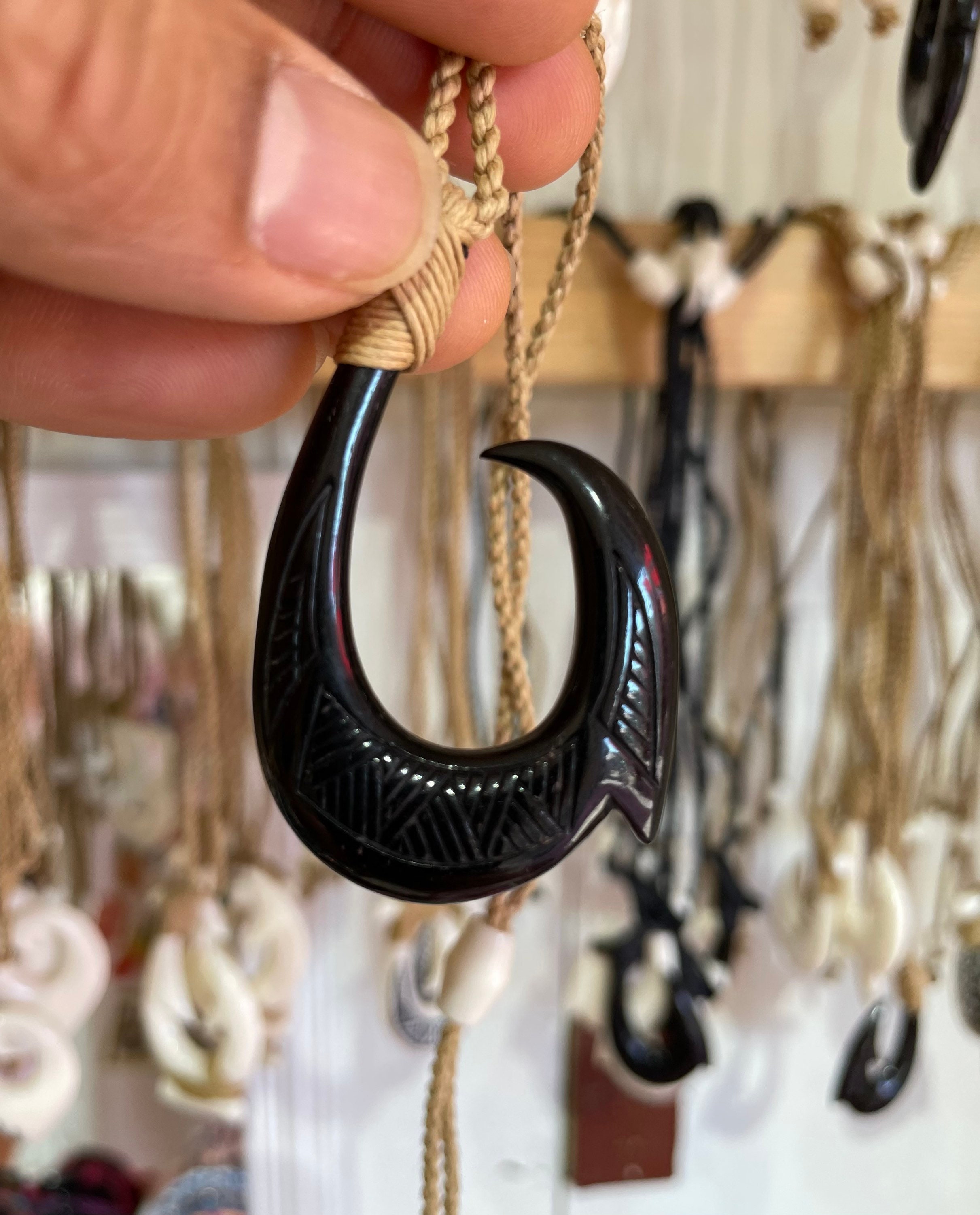 Adjustable Hawaiian Glossy Black Fish Hook Necklace From Hawaii -  Hong  Kong