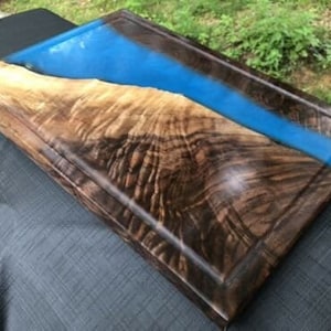 HANDCRAFTED Walnut & Resin Flowing River Cutting Board 18x12” Resin w/Juice Grooves NEW (Engraving Upgrade Available) Blue River