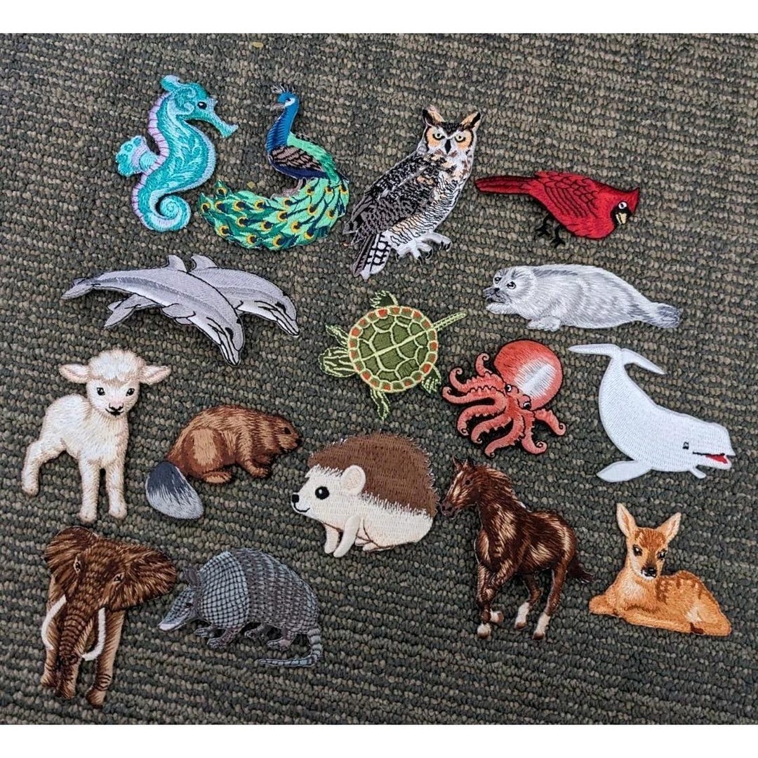 Lot of 16 Animal Appliques Iron on Patches Peacock Hedgehog Beluga Owl ...