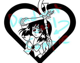Puede incluir: Ilustración en blanco y negro de una niña con el pelo largo y negro sosteniendo un bastón en forma de luna creciente. Lleva un uniforme de marinero con una corbata de lazo y una estrella en la frente. La imagen está dentro de un corazón negro.