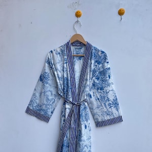 Robes, Lightweight pure cotton kimono robe, ladies night gown, kimono dressing gown, bridesmaid gowns, sustainable women bathrobe, Kimono