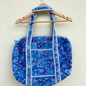 Cotton Quilted Tote Bag: Floral Patchwork Travel Bag