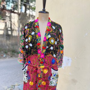 Handwork Embroidery Kimono Robe: Vintage Suzani Fulkari Scarf