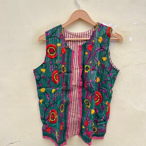 Chaleco indio hecho a mano, Chaleco indio, Chaleco bordado, Chaqueta corta reversible, Chaqueta boho para festivales, Chaqueta Phulkari, Regalos