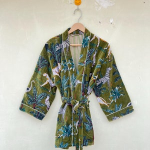 Green Jungle Print Velvet Kimono Robes, Morning Tea Velvet Coat, Bridesmaid Robe, Women Wear Cotton Velvet robe, Velvet Jacket, Bridal Robe