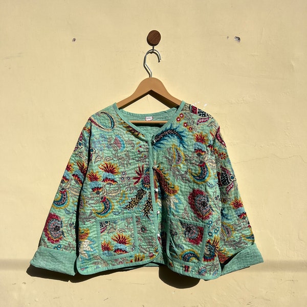 Handmade Patchwork kantha Jacket, Hand Stitched Cotton floral Jacket, Cotton Sari Kantha Coat, Short Jacket