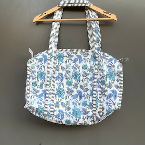 Sacs fourre-tout matelassés en coton, Sac en coton imprimé dans un bloc, Sac durable respectueux de l'environnement, Sac de yoga, Sac pour tenue de plage, Sac à main, Sac de week-end