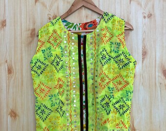 Chaleco indio bordado: chaqueta reversible Phulkari Kutch