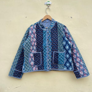 Nouvelle veste patchwork Blue Coller Boho Winter veste matelassée réversible, vêtements pour femmes, manteau de veste, veste indienne faite à la main image 3