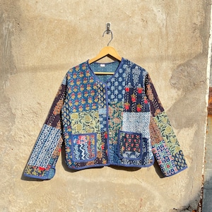 indian hand made kantha quilted real patch work reversible jacket women wear kantha coat and front pocket plain piping cotton patch work