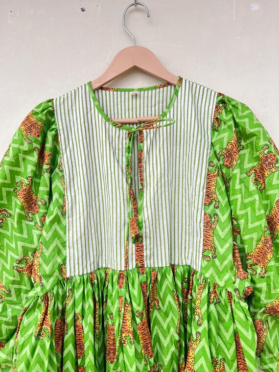 green tiger dress Unique Vintage Green & Tiger Print Leilani Sarong Dress