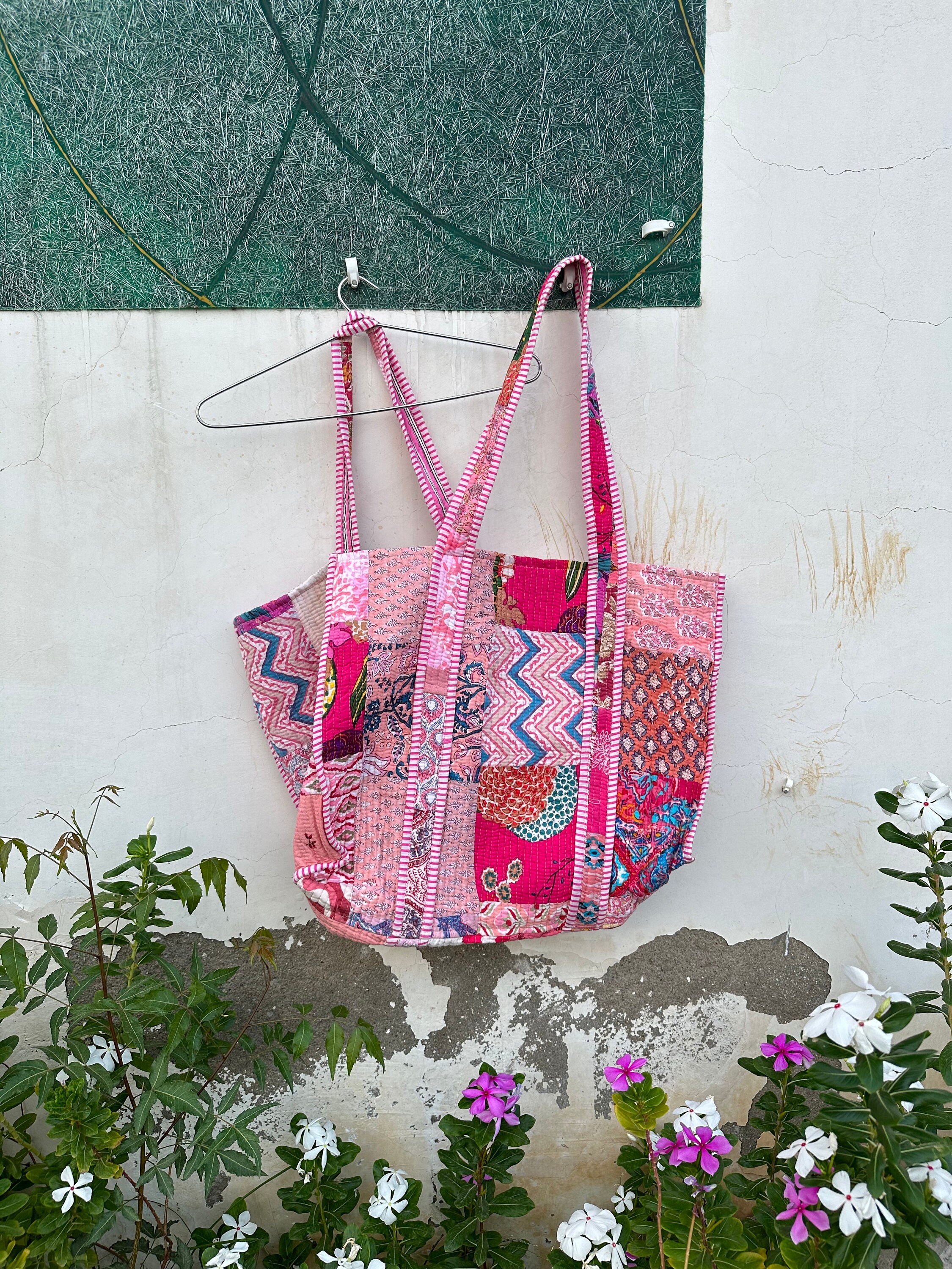 パッチワーク　キルト　花柄刺繍トートバッグ　ハンドメイド il_fullxfull.4972078648_7w2r.jpg