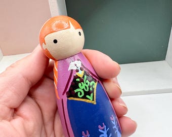 Anna Princess Handbemalte Holzpuppe