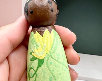 Tiana Prinzessin Handbemalte Holzpuppe