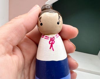 Luisa (Encanto) Handbemalte Holzpuppe