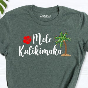 Mele Kalikimaka Shirt, Trendy Hawaiian Island Beach Christmas Holiday T-Shirt, Festive Holiday Party Shirt, Hawaii Christmas shirt women men