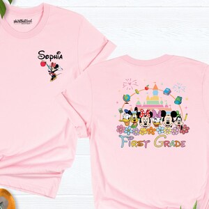 Camiseta de regreso a clases de Disney para niña de primer grado, camiseta de Minnie de primer grado, camiseta con nombre de maestra de Disney, camiseta personalizada de Disney para el primer día de clases