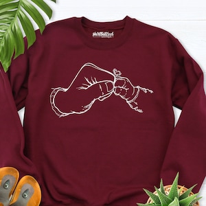 Fist Bump Daddy sweatshirt, Papa hoodie, Fathers Day Sweatshirt, new dad gift, Father And Baby outfits, Husband gifts, Dad sweatshirt hoodie