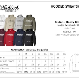 K&ouml;nnte beinhalten: Eine Gr&ouml;&szlig;entabelle f&uuml;r ein Kapuzenpullover, die die Ma&szlig;e in Zoll f&uuml;r verschiedene Gr&ouml;&szlig;en von S bis 5XL zeigt. Die Tabelle enth&auml;lt die Ma&szlig;e f&uuml;r K&ouml;rperl&auml;nge, K&ouml;rperl&auml;ngentoleranz, Brusttoleranz, Brustweite und &Auml;rmell&auml;nge. Der Pullover besteht aus einer 50/50 Mischung aus vorgewaschenem Baumwolle und Polyester.