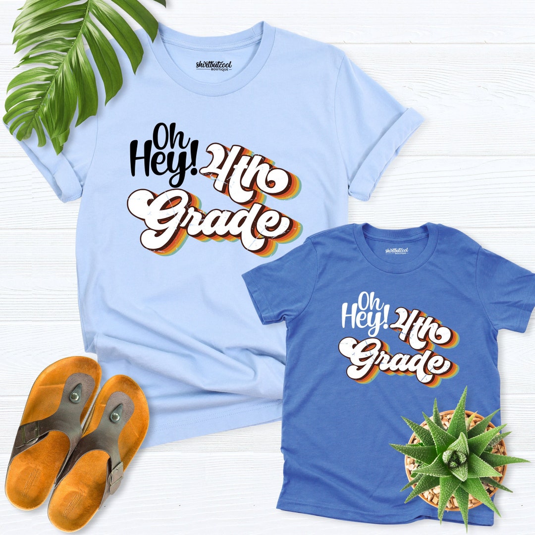 Blue Straight Into 4th Grade T-Shirt Back to 4th Grade
