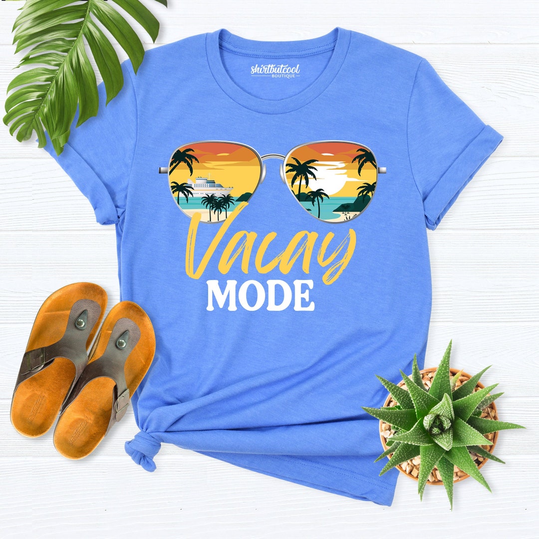 On Vacation Color Block Women's Shirt
