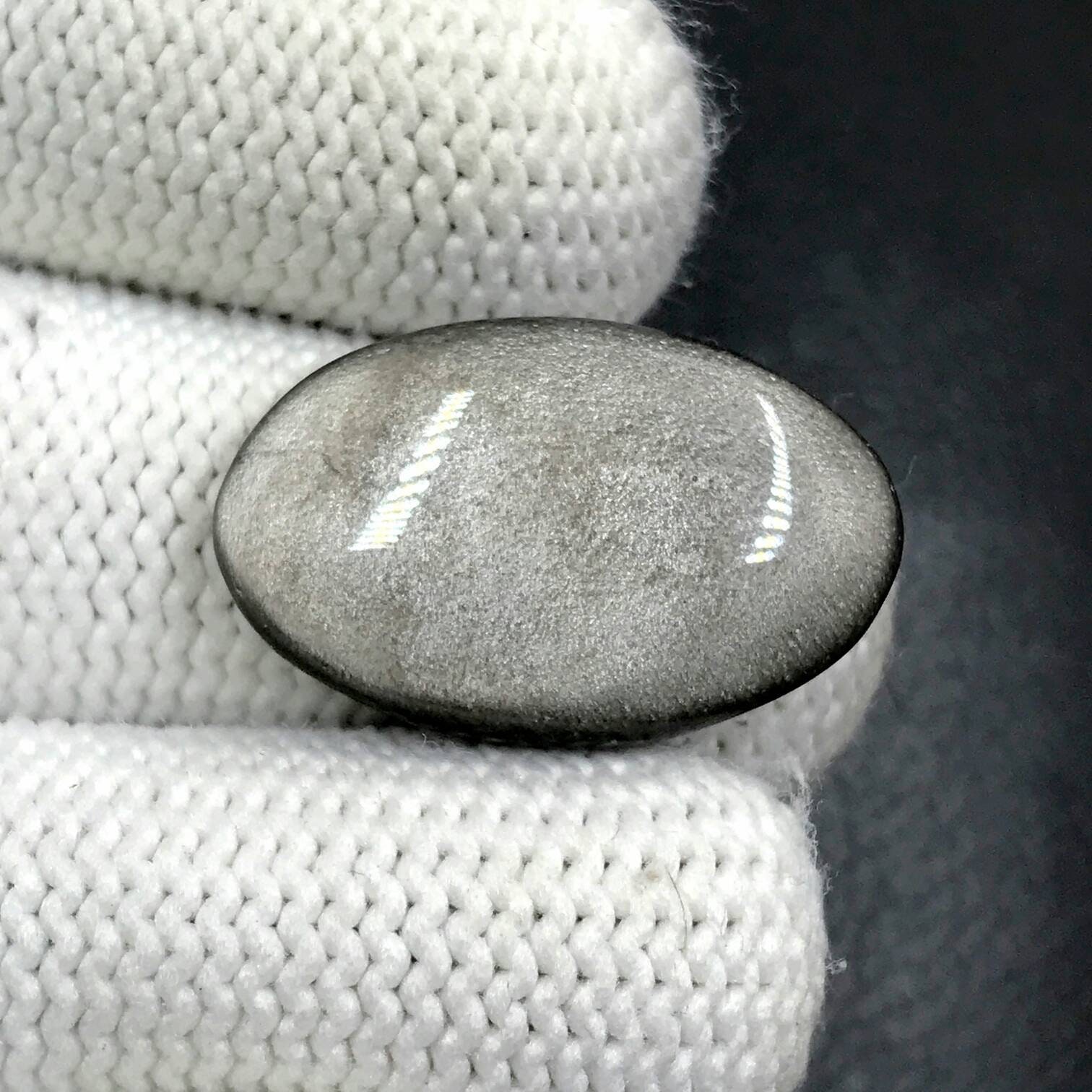 国産天然石 長崎県産カルセドニー（玉髄）オーバル型 ルース
