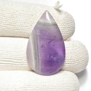 Amethyst Spitze Cabochon... Birnen Cabochon... 32x20x4mm... 20Cts... #i3538