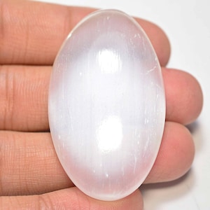 Guérir le Cabochon Sélénite... Cabochon ovale... 47x28x9mm... 84Cts... #i2573