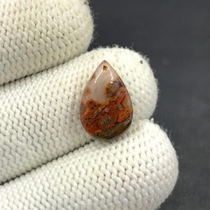 Cabochon van agaat naad... Cabochon peer...16 x 10 x 4 mm... 6 kts... A#N9164