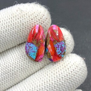 Paire de cabochons turquoise mohave rose Arizona... Cabochon forme libre... 18 x 10 x 3 mm... 13 carats... A#N4495